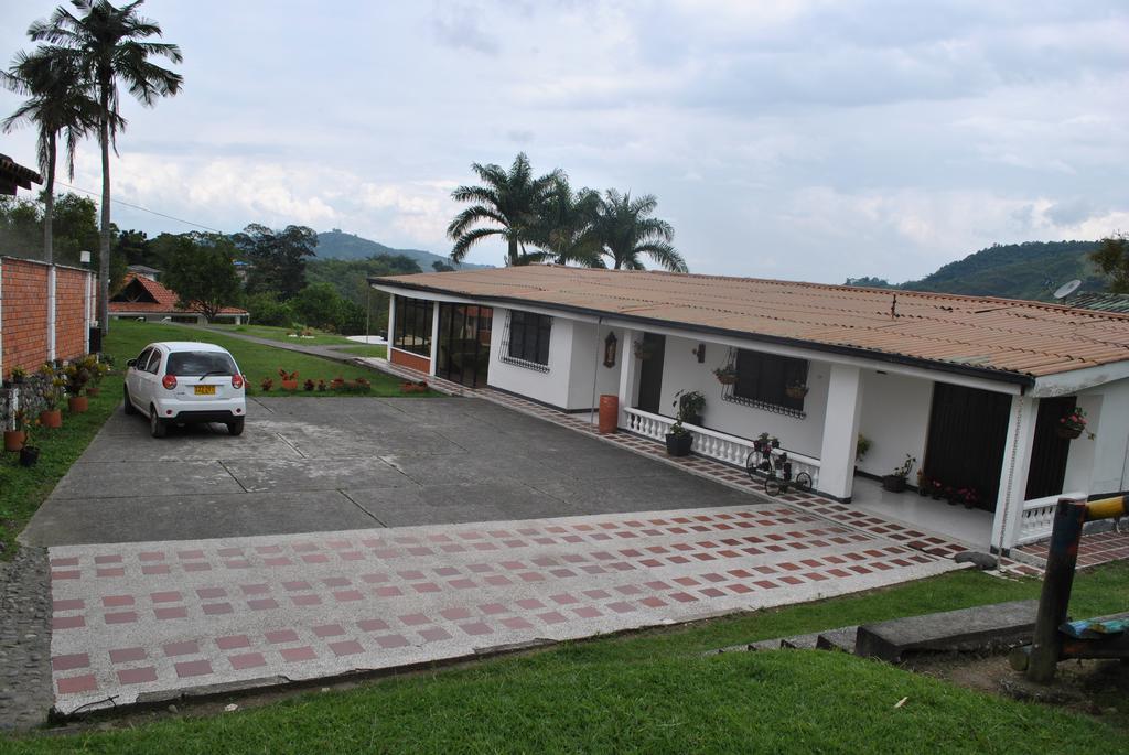 Hostal Don Bernardo 圣罗莎德卡瓦尔 外观 照片