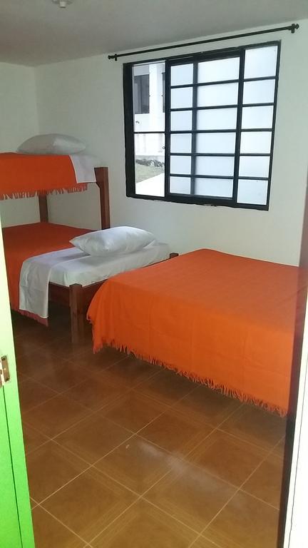 Hostal Don Bernardo 圣罗莎德卡瓦尔 外观 照片