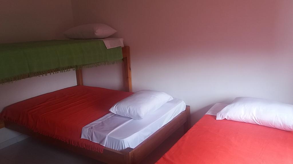 Hostal Don Bernardo 圣罗莎德卡瓦尔 外观 照片