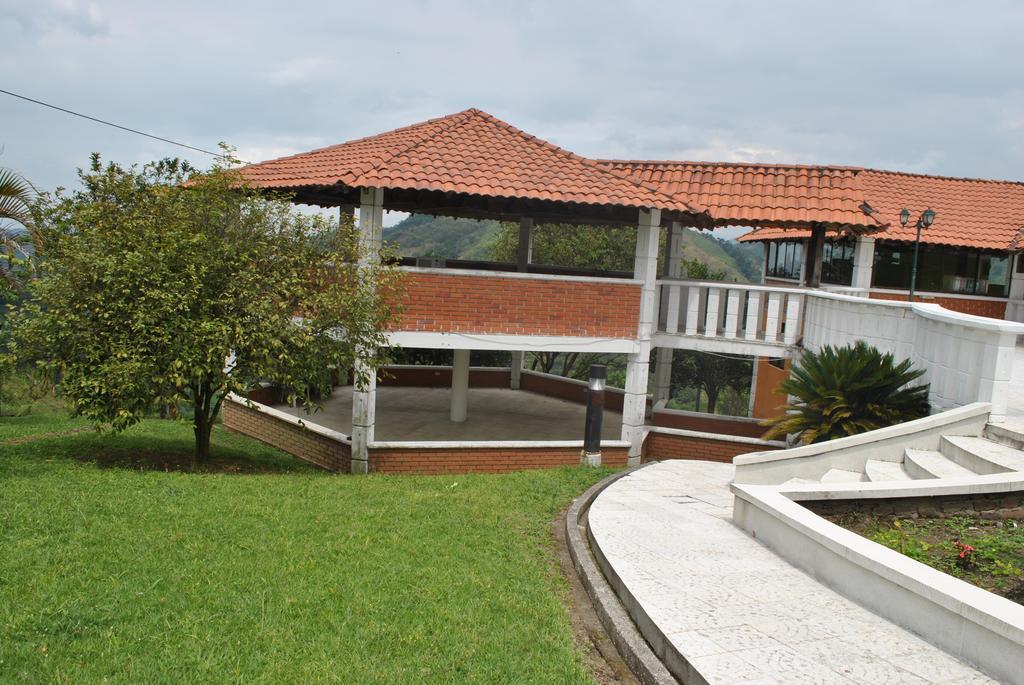 Hostal Don Bernardo 圣罗莎德卡瓦尔 外观 照片